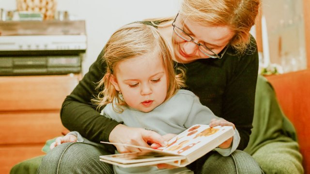 reading to baby best things to do in seattle with a baby