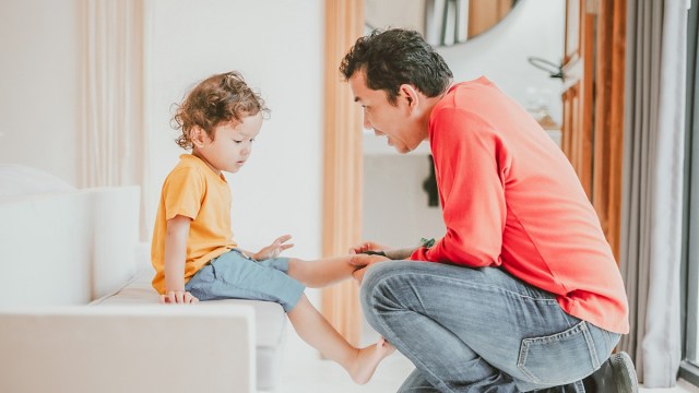 a dad skipping phrases to avoid saying to toddlers while talking to his little son
